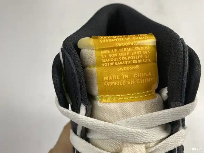 Cheap TB OG AIR 1 'VOLT HIGH GOLD' RETRO 555088-118 JORDAN 0506